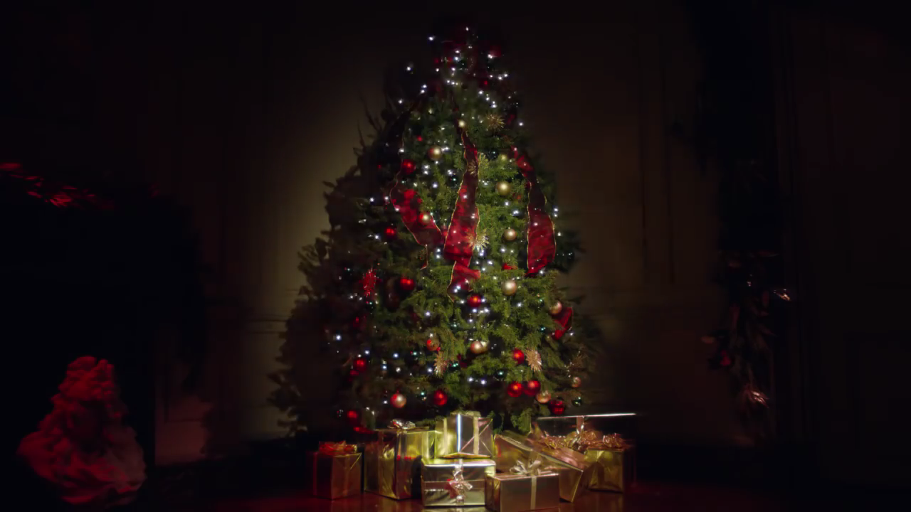 Holiday US Creative Works: Featuring BBH New York, Chandelier, Preacher &amp; more