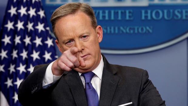 Press barred from White House press briefing causing media uproar