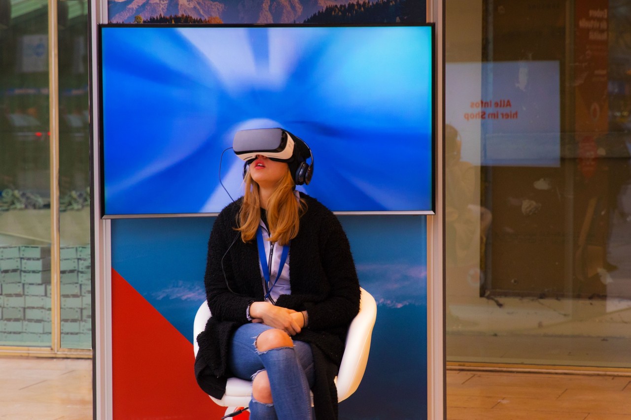 Virtual Reality can rejuvenate advertising but it won’t solve every business problem, says report