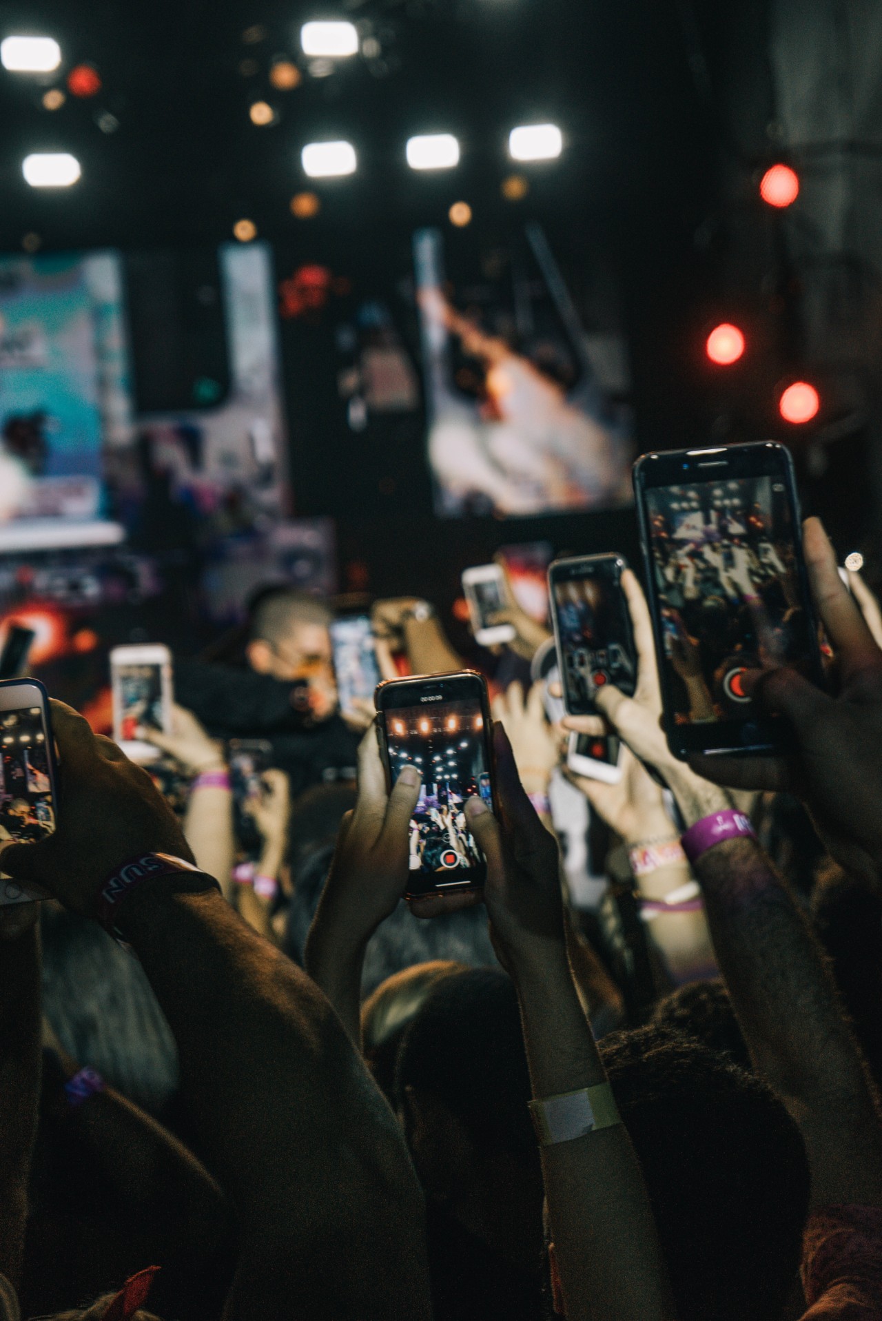 Why B2B Influencers Provide More Brand Value Than Consumer Trend-setters - Vimarsana News