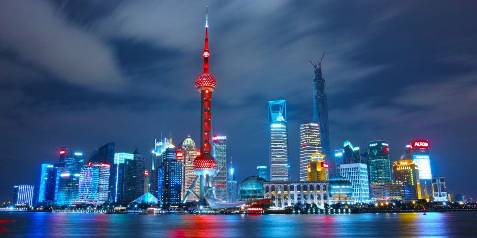 s3-news-tmp-90538-night-skyline-with-bright-lights-in-shanghai-china--2x1--940.jpg